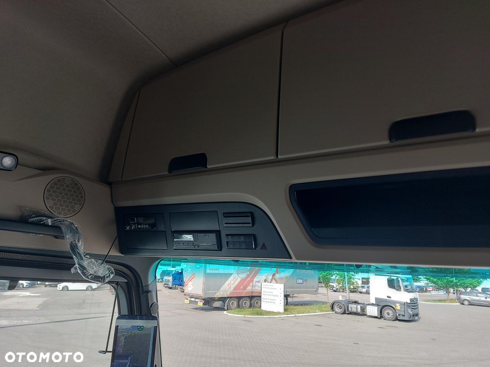 Mercedes-Benz Actros 1845 LS - 12