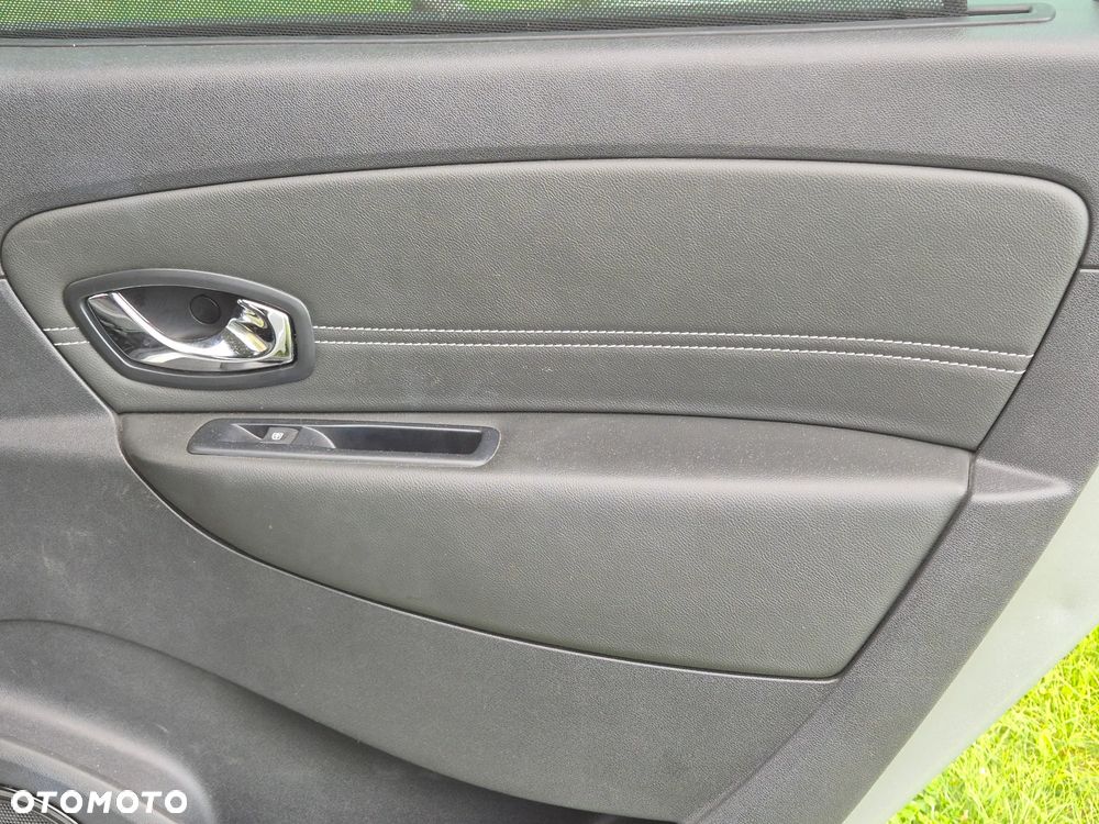 Renault Scenic dCi 130 FAP Start & Stop Bose Edition - 16