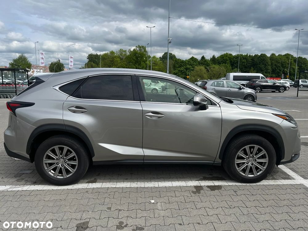 Lexus NX 200t Comfort AWD - 6