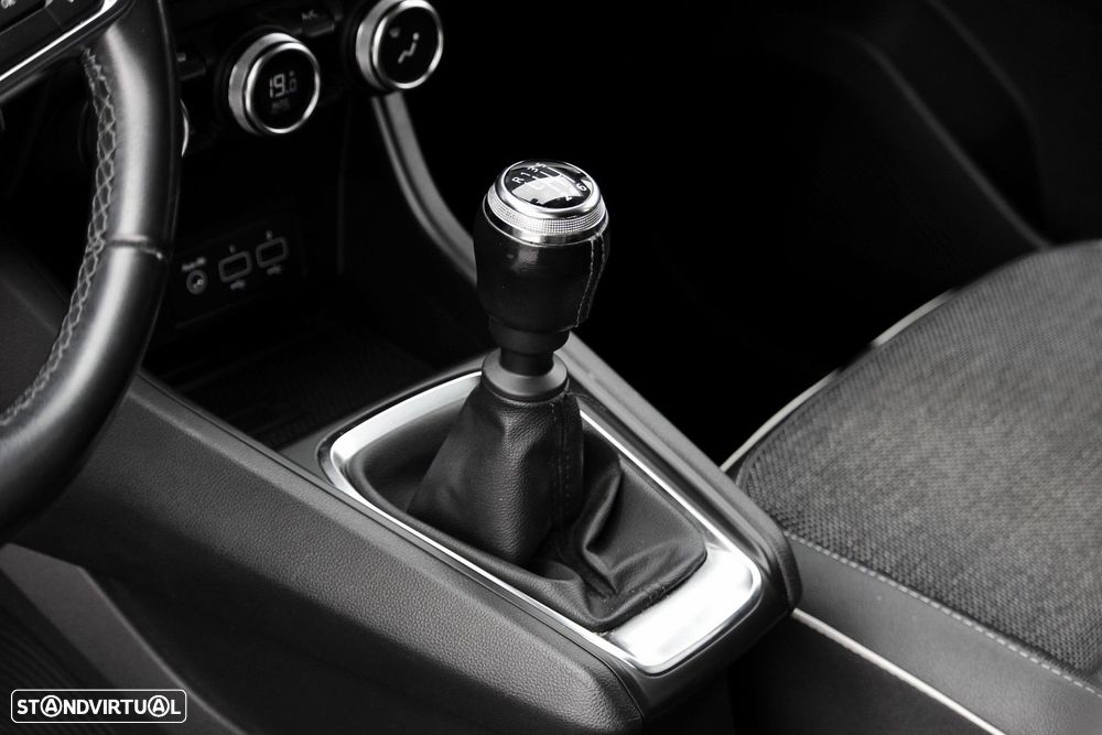 Renault Captur 1.0 TCe Techno Bi-Fuel - 16