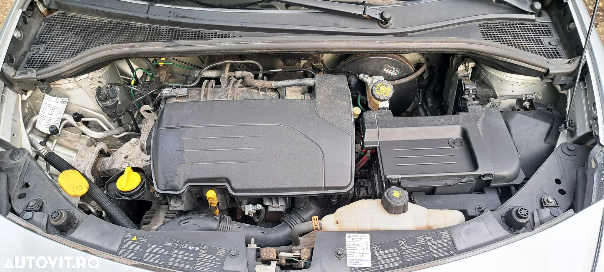 Renault Clio 1.2 16V 75 Collection - 8