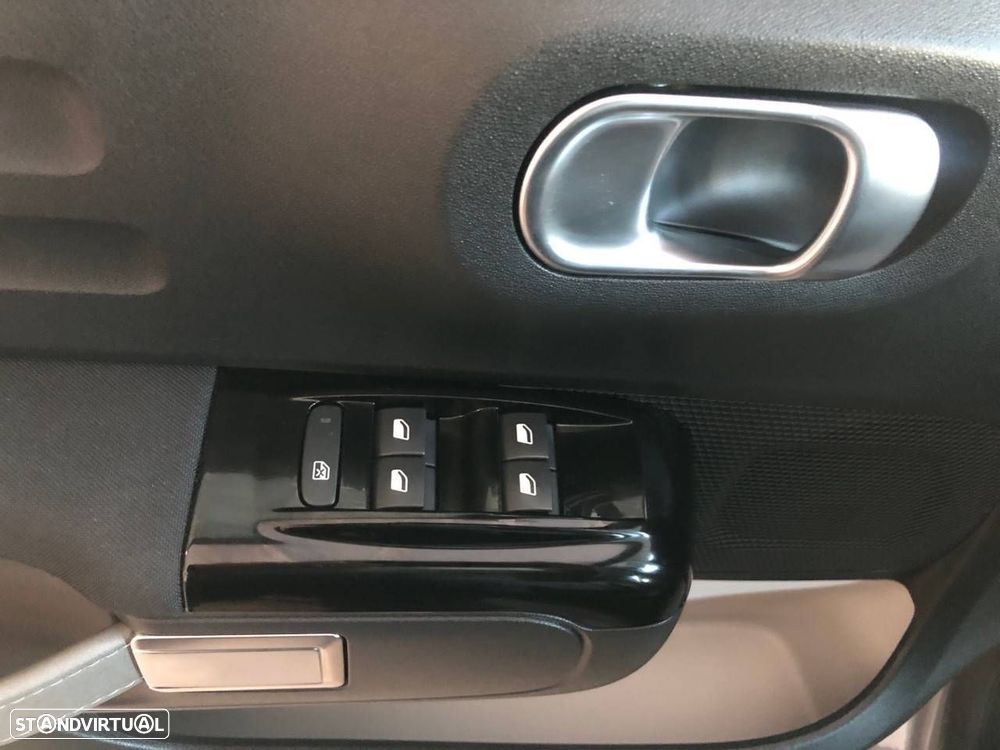 Citroën C3 1.2 PureTech C-Series - 13