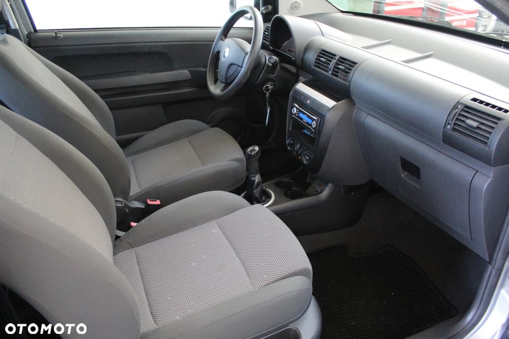 Volkswagen Fox 1.2 - 13