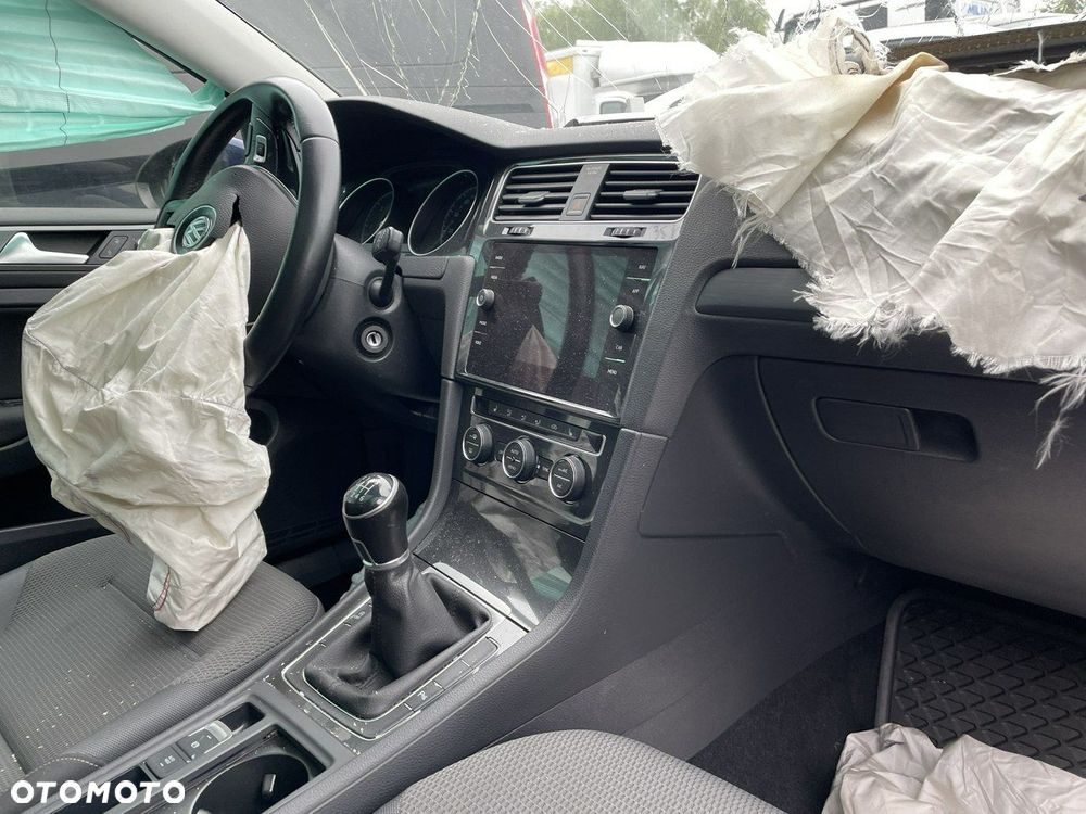 Volkswagen Golf 2.0 TDI SCR Highline - 6