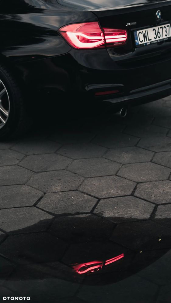 BMW Seria 3 320i GPF xDrive - 9