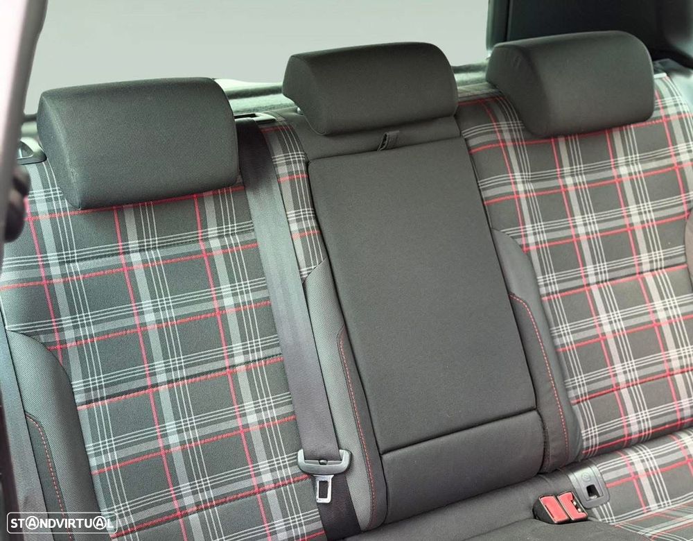 VW Golf 2.0 TSi GTi Performance - 12