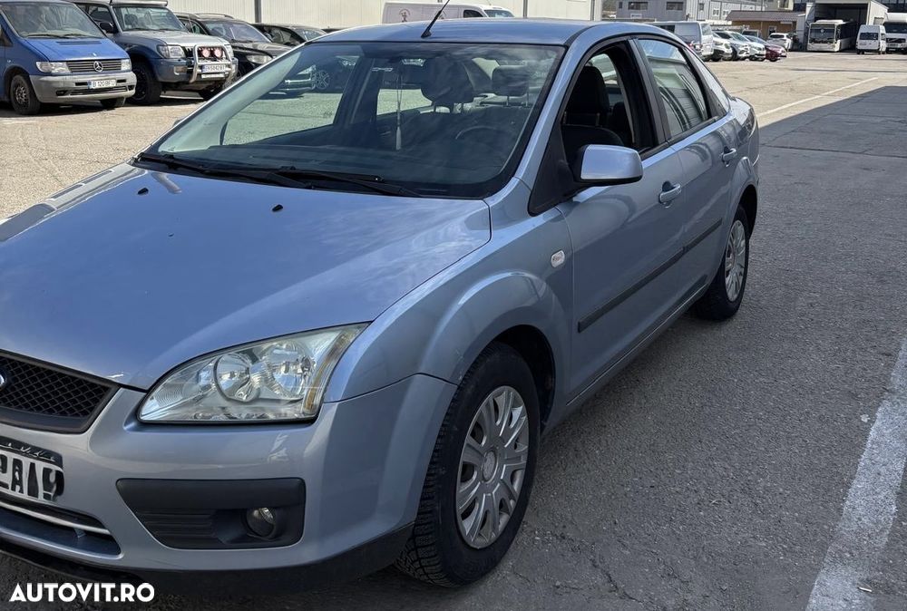 Ford Focus 1.6 TDCi Ambiente - 11