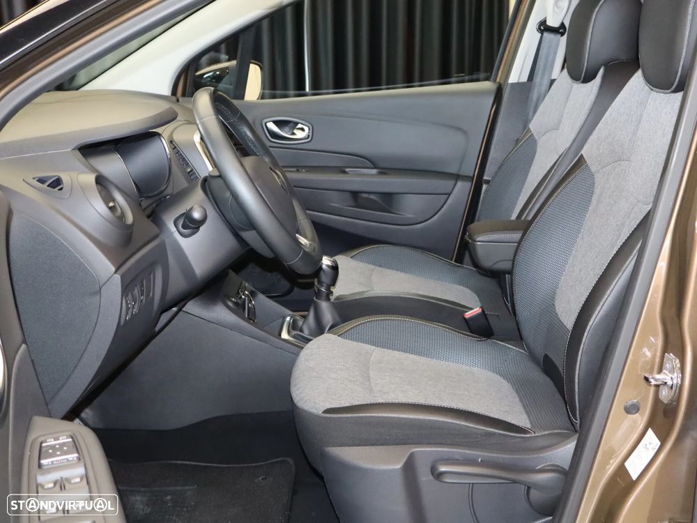 Renault Captur ENERGY TCe 120 Intens - 18