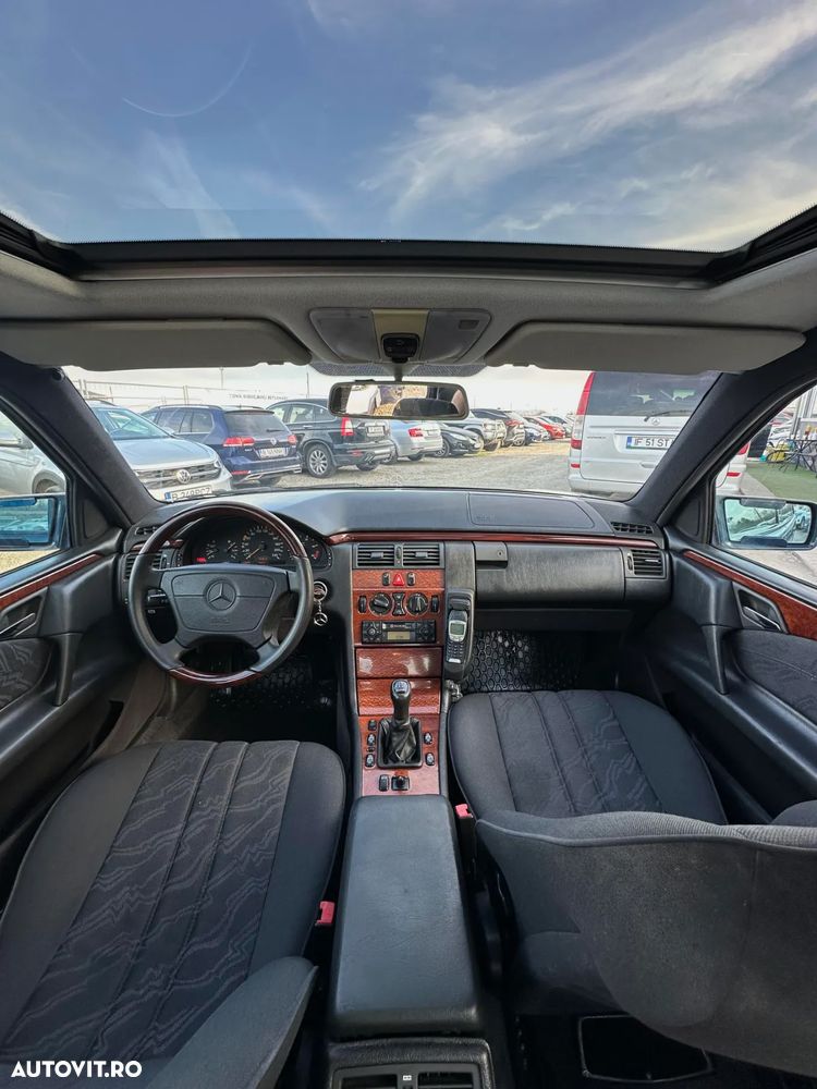 Mercedes-Benz E 200 CDI Elegance - 15