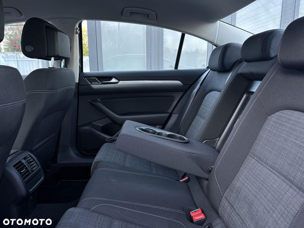 Volkswagen Passat 1.5 TSI EVO Business DSG - 17