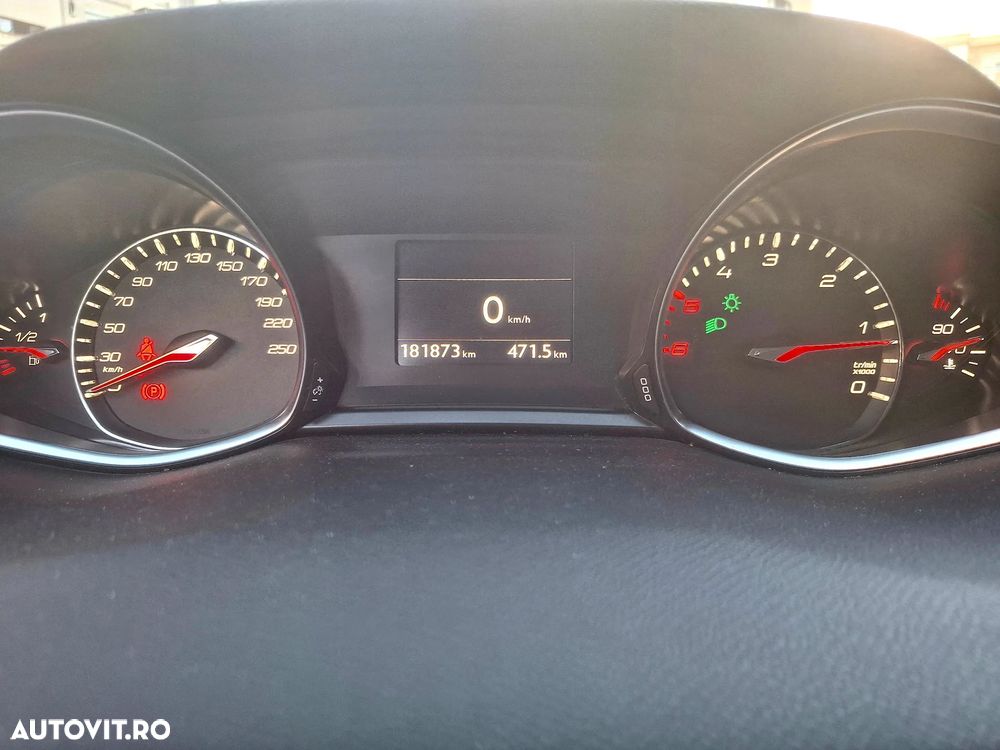 Peugeot 308 - 5
