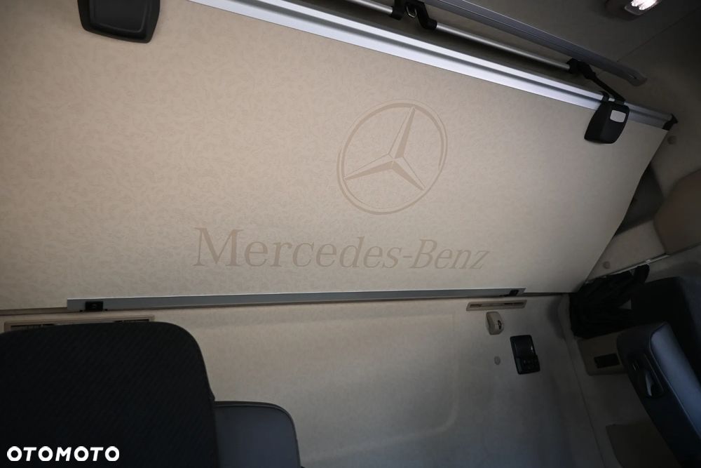 Mercedes-Benz Actros L - 23