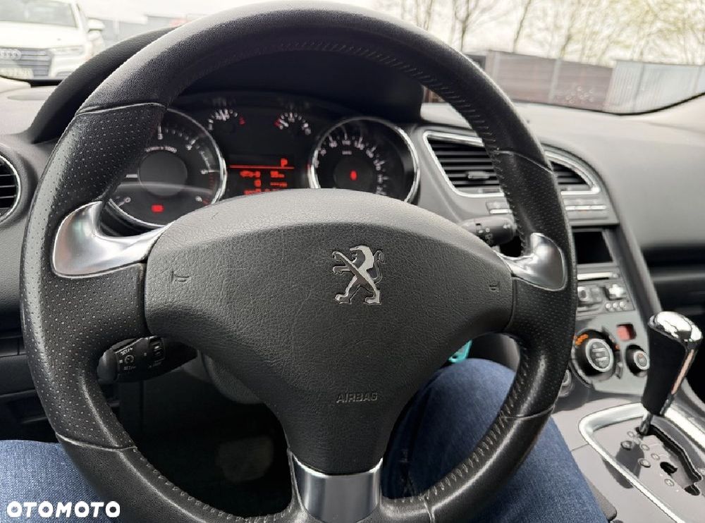 Peugeot 5008 - 10