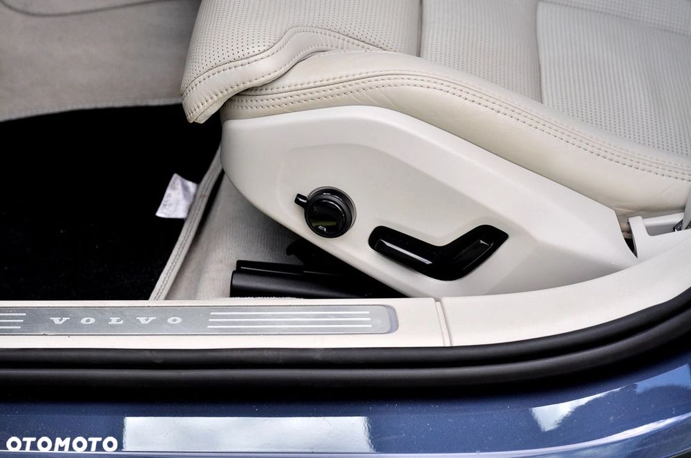 Volvo V90 D4 Geartronic Inscription - 25