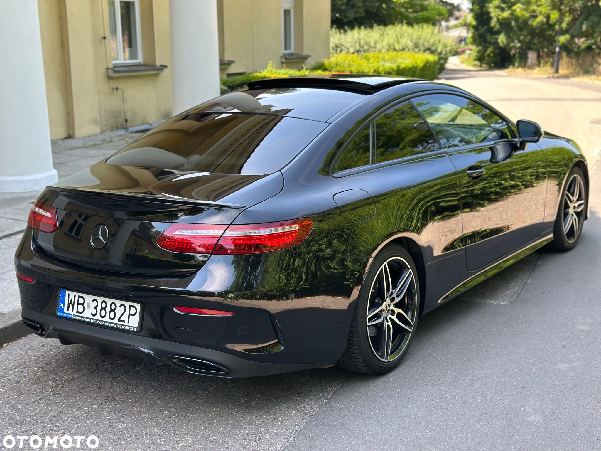 Mercedes-Benz Klasa E 220 d Coupe 9G-TRONIC - 16