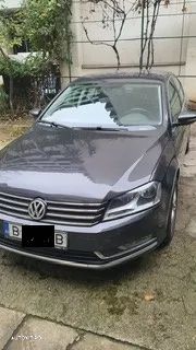Volkswagen Passat - 1