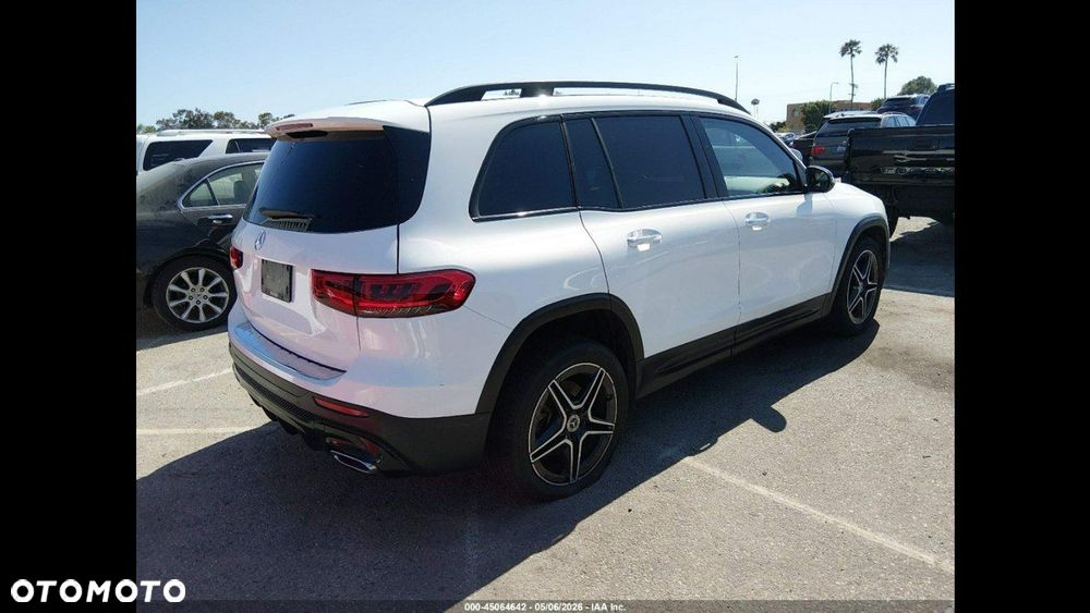 Mercedes-Benz GLB 250 4Matic 8G-DCT AMG Line - 4