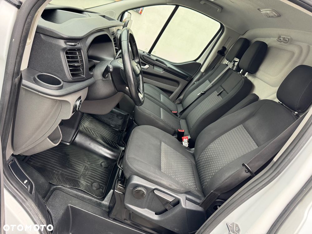 Ford Transit Custom Base - 17