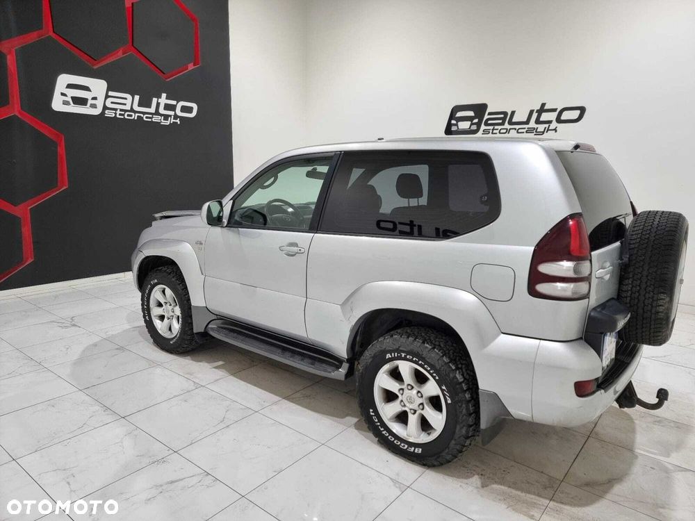 Toyota Land Cruiser - 10