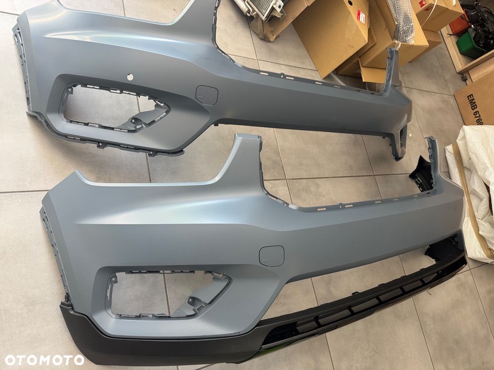 Volvo XC40 18- zderzak przód nowy - 2