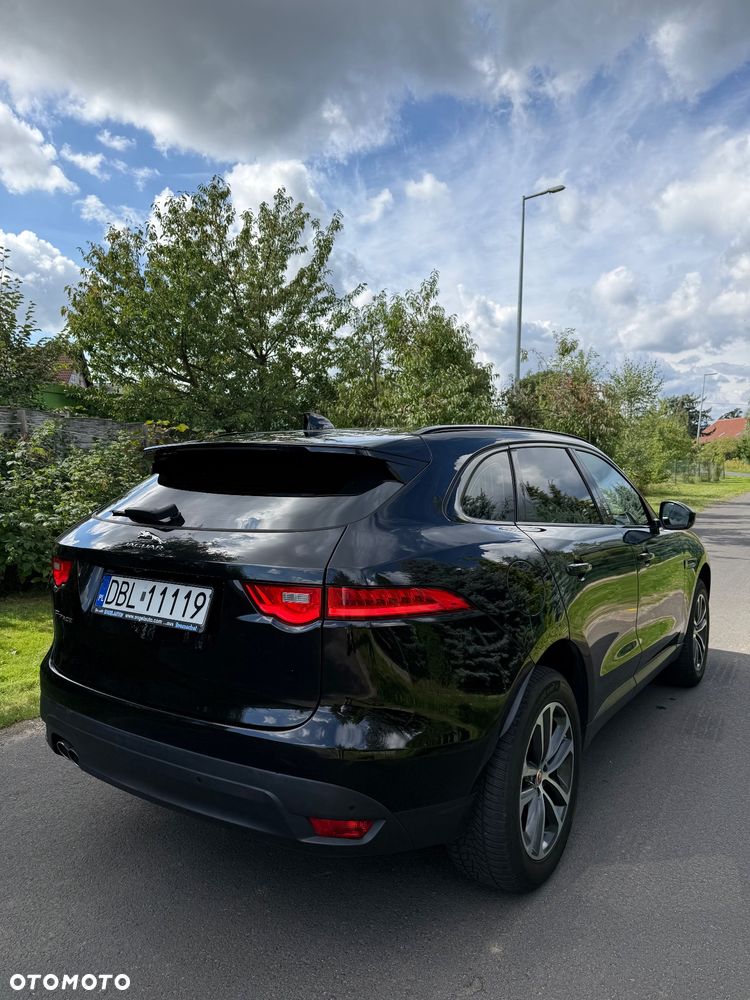 Jaguar F-Pace 2.0 i4D AWD R-Sport - 4