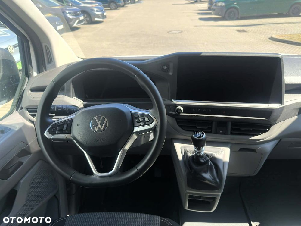 Volkswagen Caravelle - 12