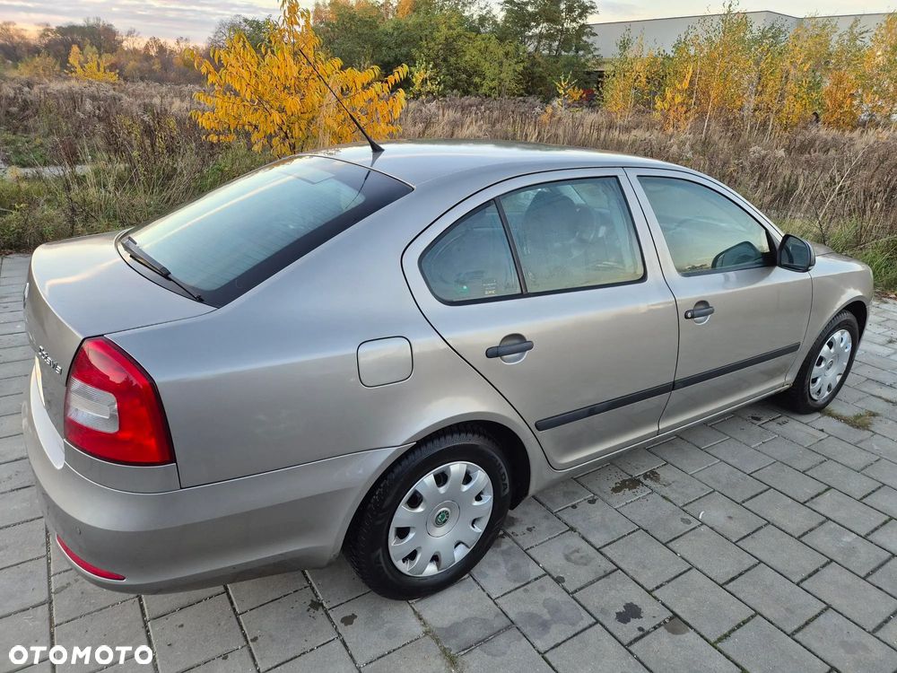 Skoda Octavia 1.4 - 3