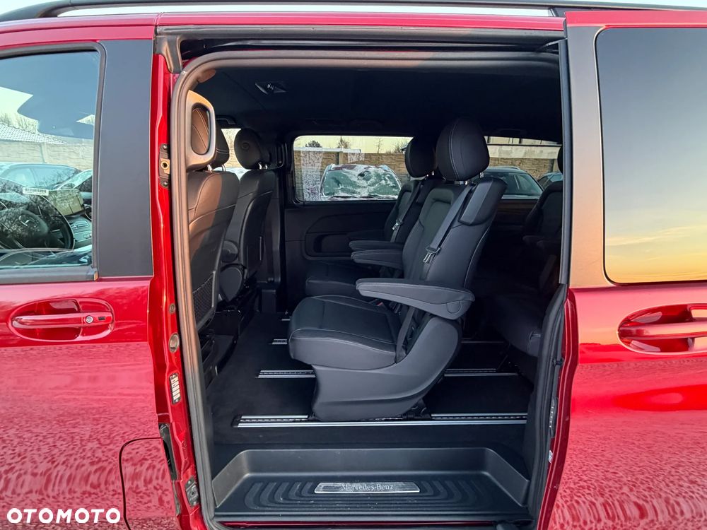 Mercedes-Benz Klasa V 300 d lang 4Matic 9G-TRONIC Avantgarde Edition - 29