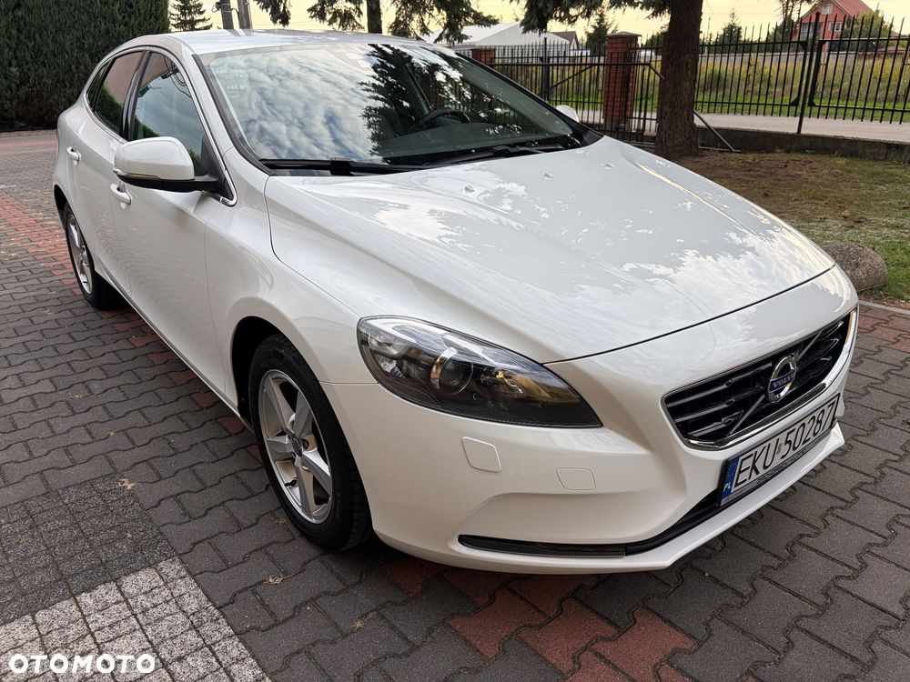 Volvo V40 D3 Momentum - 3