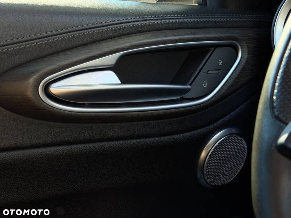 Alfa Romeo Giulia - 13