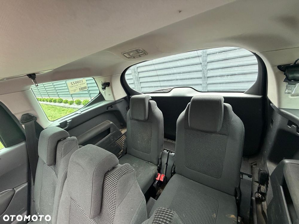Peugeot 5008 - 11