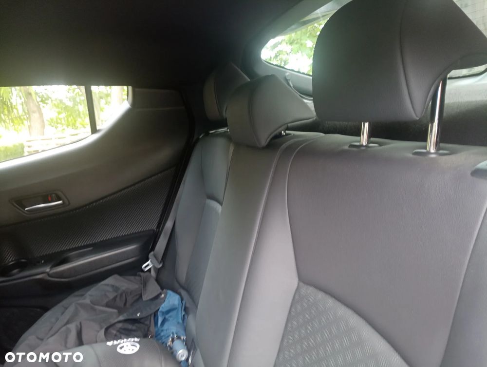 Toyota C-HR 1.2 T Dynamic - 6