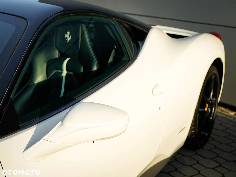 Ferrari 458 Italia - 9