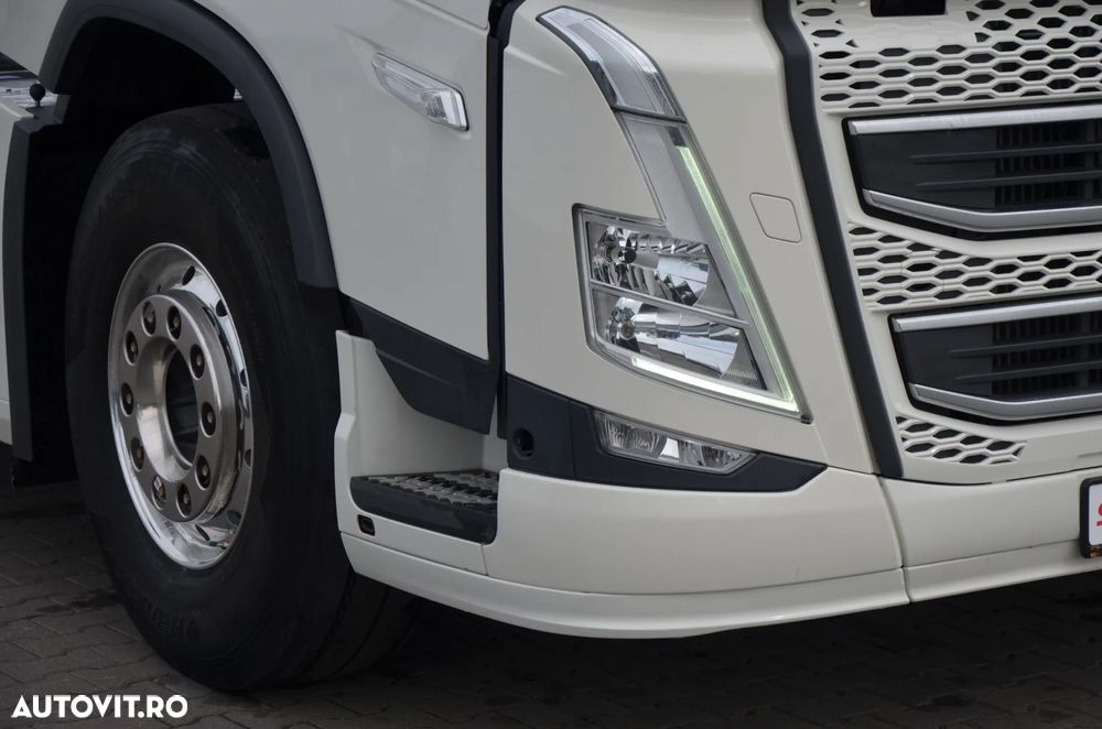 Volvo FH 500 NEW / 2022r / EURO 6 / KAMERA / ACC / PÓŁSKÓRY / LED / KLIMA P. / DE / 9421 - 8