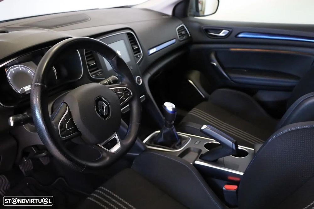 Renault Mégane Sport Tourer 1.2 TCE GT Line - 27