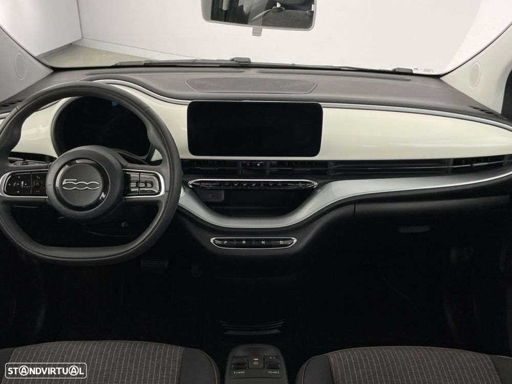 Fiat 500e La Prima - 10