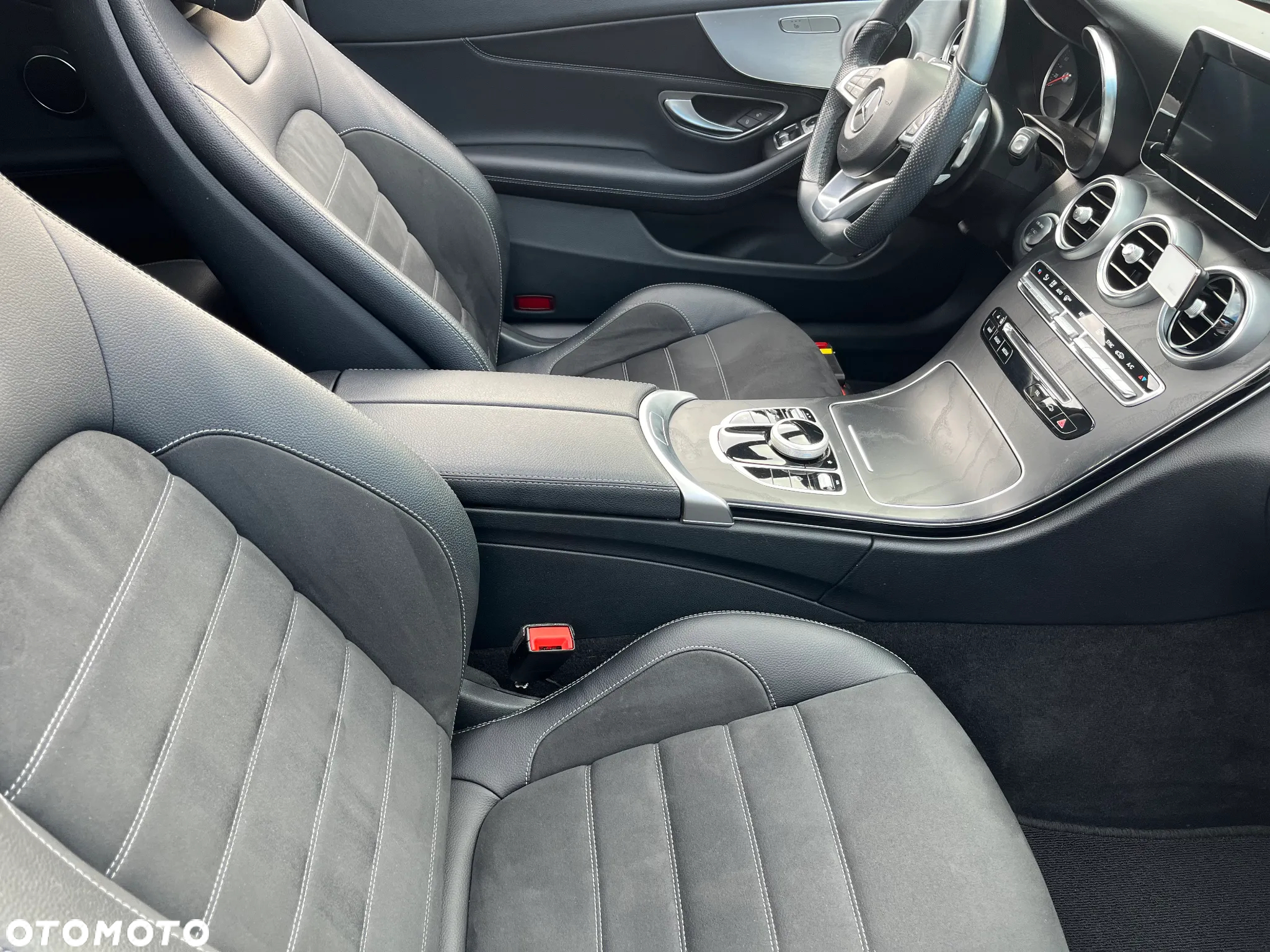 Mercedes-Benz Klasa C 200 4-Matic 9G-TRONIC - 10