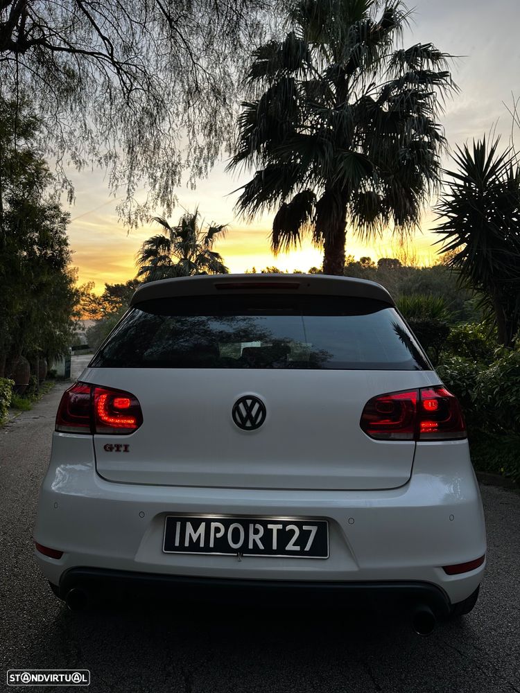 VW Golf 2.0 GTI DSG - 7