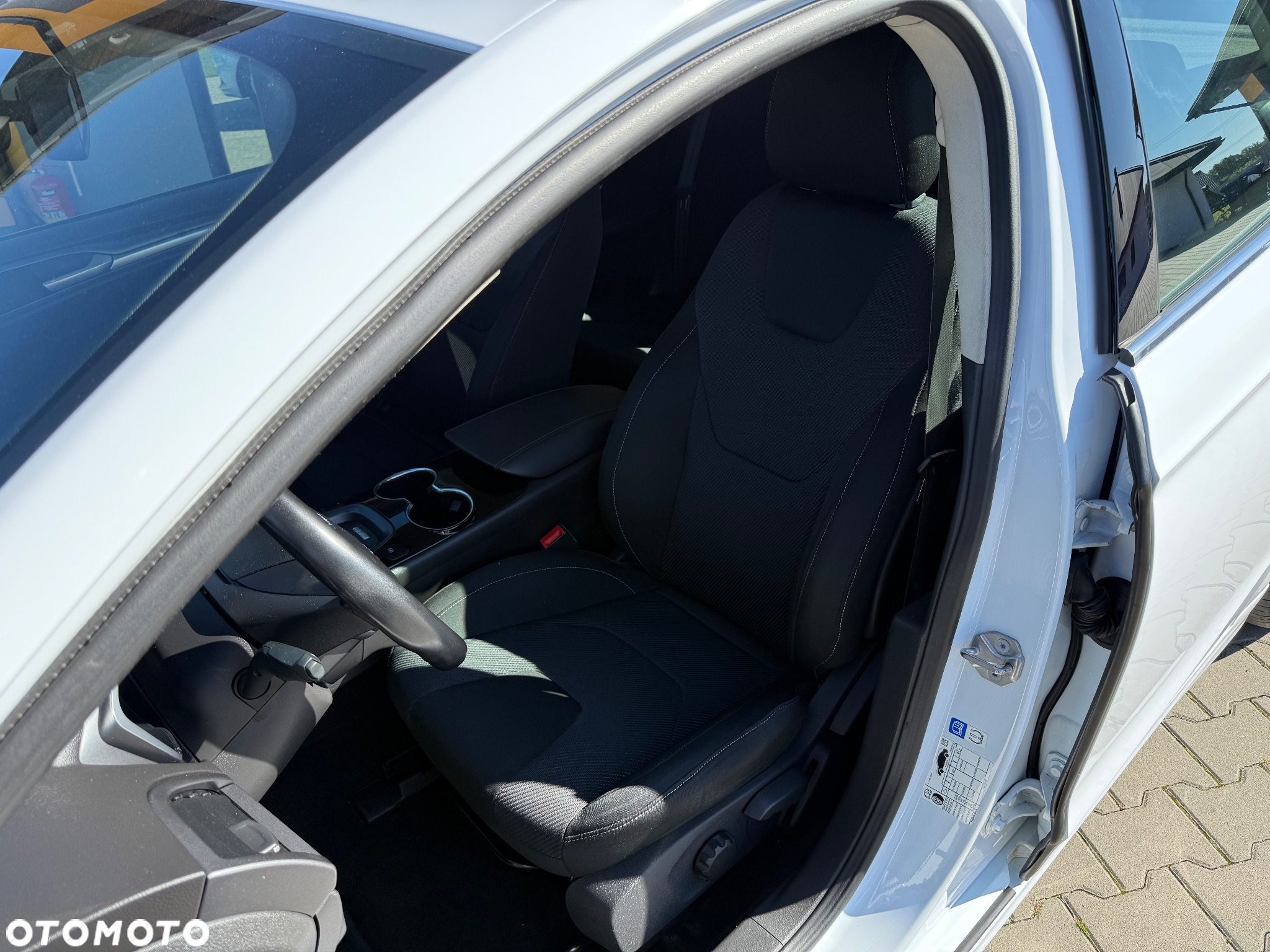 Ford Mondeo 2.0 TDCi Titanium - 24