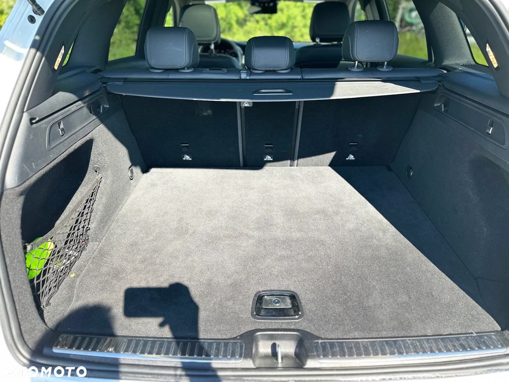 Mercedes-Benz GLC - 24