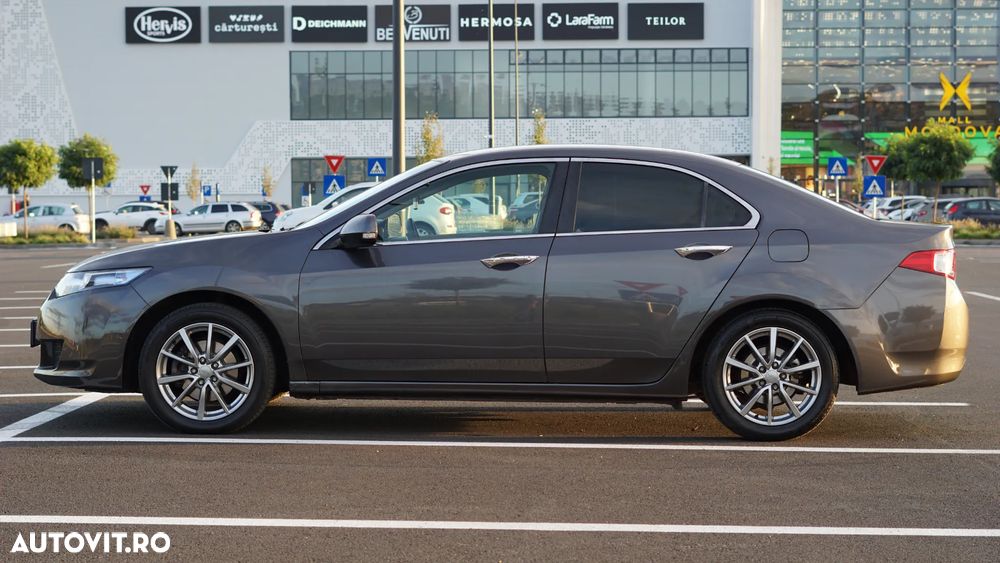 Honda Accord 2.0i Confort - 8