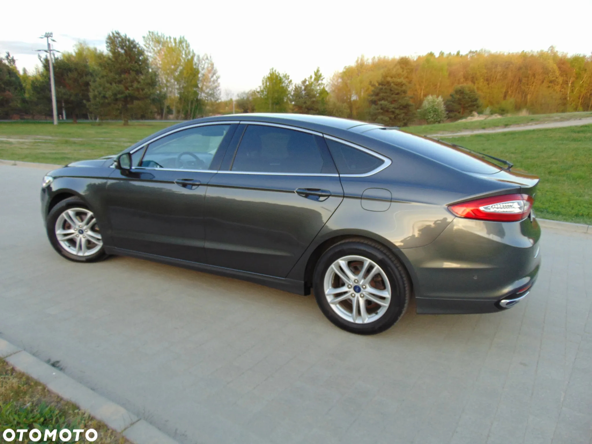 Ford Mondeo 2.0 EcoBoost Start-Stopp Autom Titanium - 33
