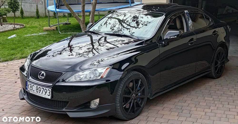 Lexus IS - 1