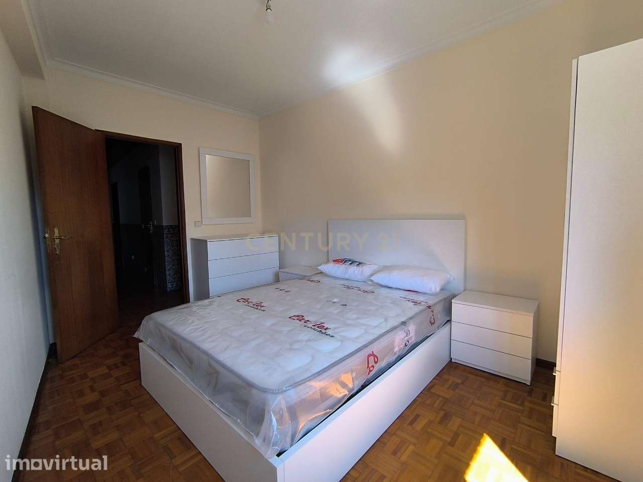 Apartamento T2 no Centro de Bragança - Grande imagem: 2/25