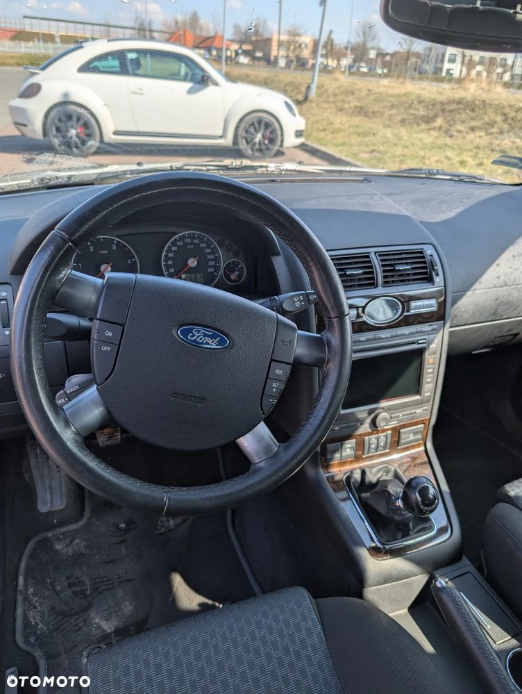 Ford Mondeo 2.0 TDCI Ghia - 2