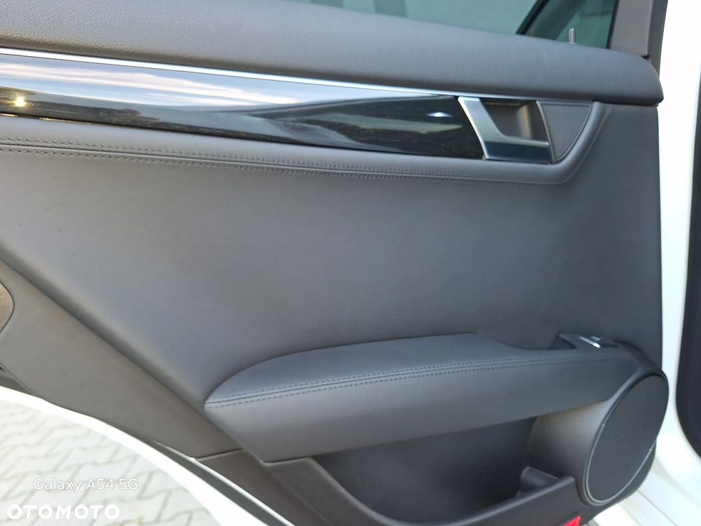 Mercedes-Benz Klasa C 63 AMG AMG SPEEDSHIFT MCT - 23