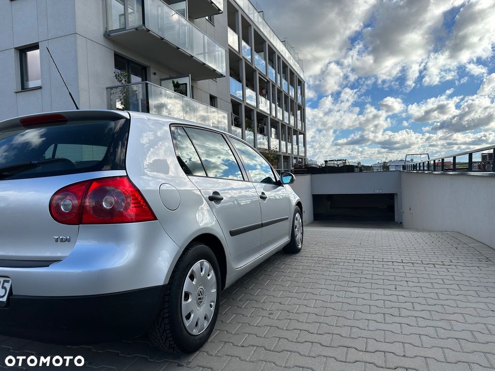 Volkswagen Golf V 1.9 TDI Comfortline - 6