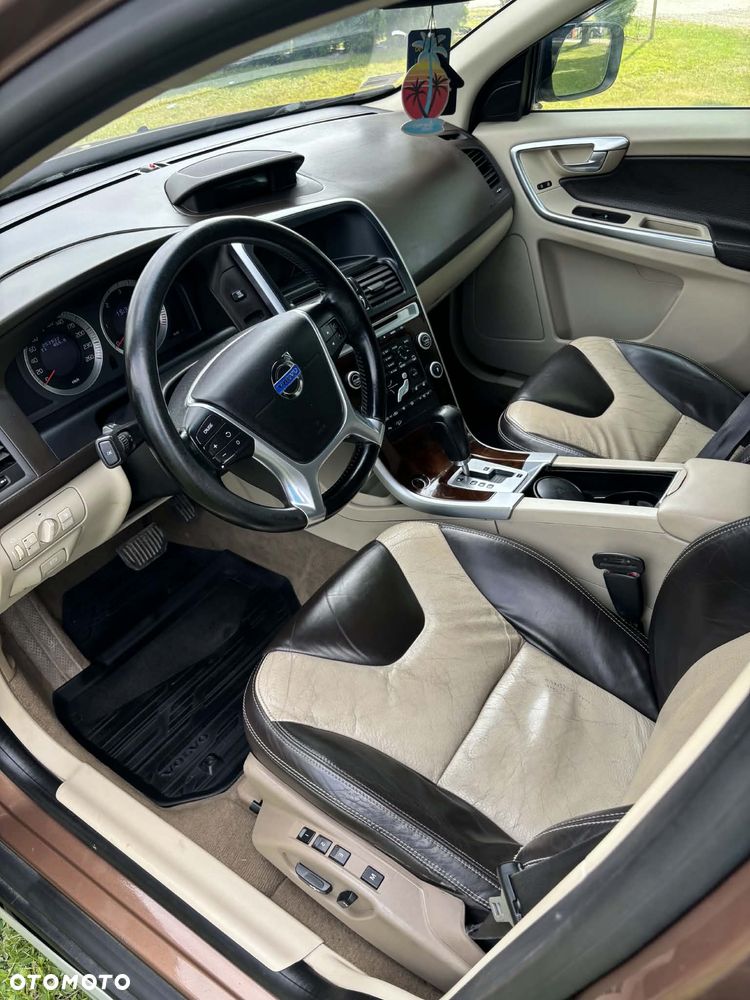 Volvo XC 60 2.4D AWD - 16