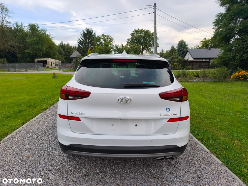 Hyundai Tucson 1.7 CRDI BlueDrive Style 2WD - 18