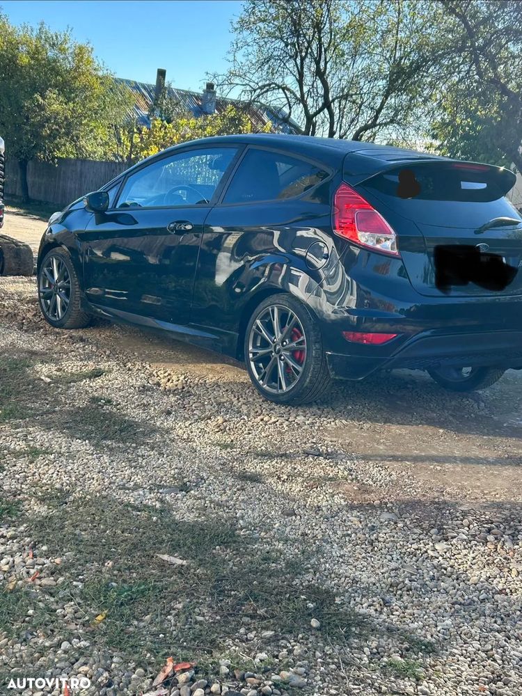 Ford Fiesta - 2